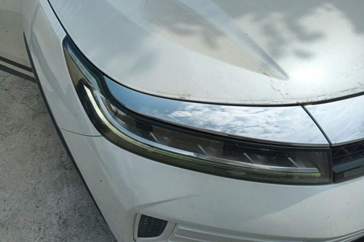 Used EXEED Zhuifeng 2020 Chasing the Waves Edition 1.5T CVT Starry Edition Right Front Headlight
