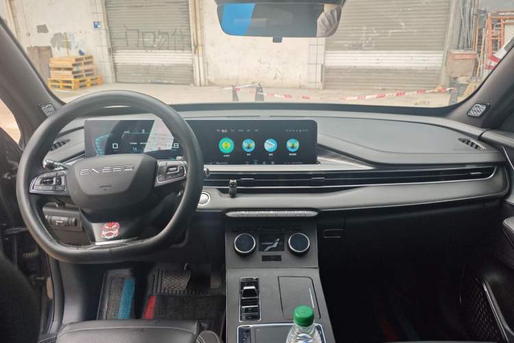 Used EXEED Zhuifeng 2021 Versailles Edition 1.6T DCT StarRui Version Center Console