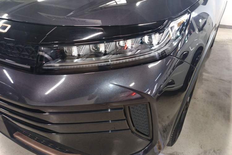 Used EXEED Zhuifeng 2021 Versailles Edition 1.6T DCT StarRui Version Left Front Headlight