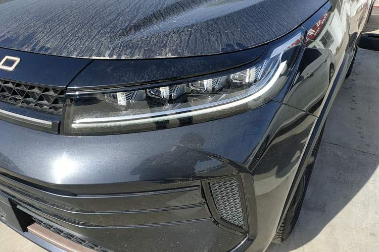 Used EXEED Zhuifeng 2021 Versailles Edition 1.6T DCT StarRui Version Left Front Headlight