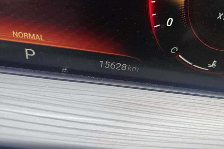 Used EXEED Zhuifeng 2021 Versailles Edition 1.6T DCT StarRui Version Odometer Close Up