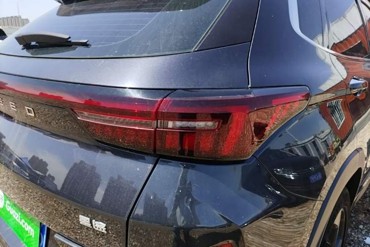 Used EXEED Zhuifeng 2021 Versailles Edition 1.6T DCT StarRui Version Right Rear Taillight