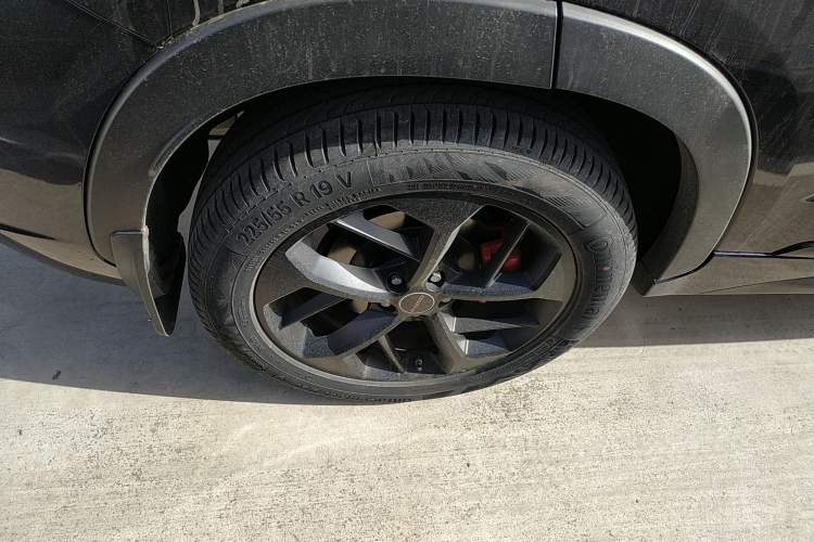 Used EXEED Zhuifeng 2021 Versailles Edition 1.6T DCT StarRui Version Right Rear Wheel Hub