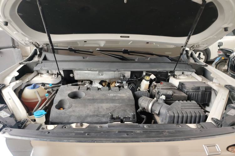 Used EXEED Zhuifeng 2021 Versailles Edition 1.6T DCT Starry Edition Engine Bay