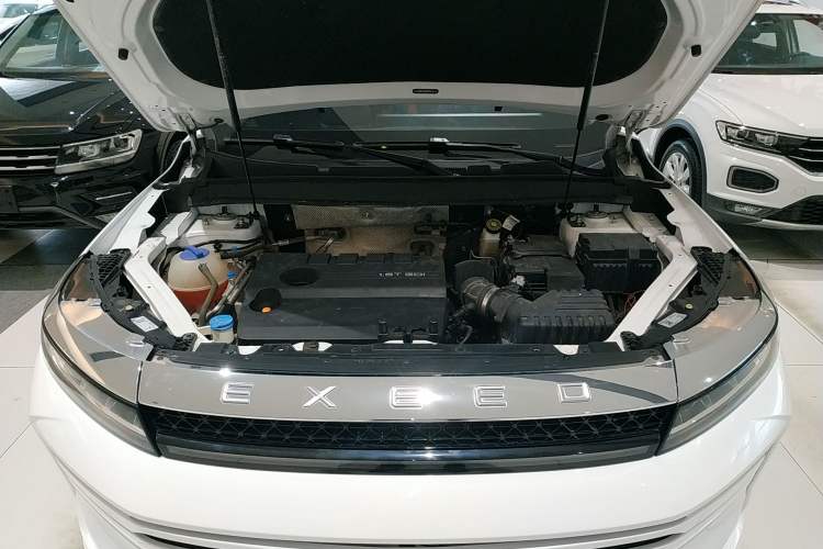 Used EXEED Zhuifeng 2021 1.6T DCT Verso Edition Engine Bay