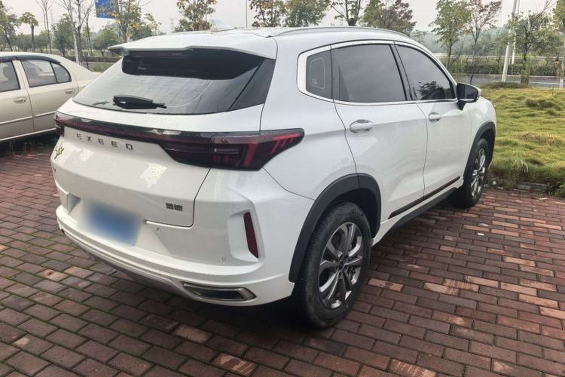 Used EXEED Zhuifeng 2021 1.6T DCT Verso Edition Exterior 3