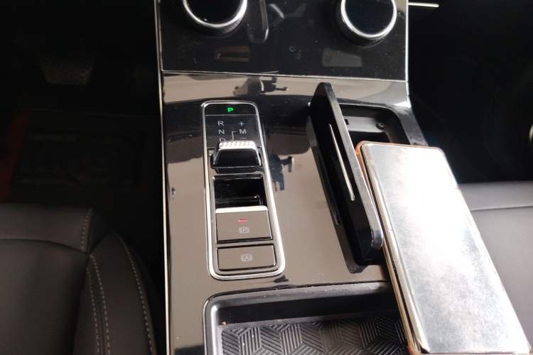 Used EXEED Zhuifeng 2021 Versailles Edition 1.6T DCT Starry Edition Gear Lever