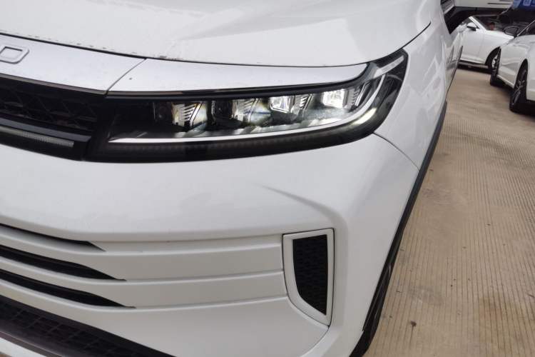 Used EXEED Zhuifeng 2021 Versailles Edition 1.6T DCT Starry Edition Left Front Headlight