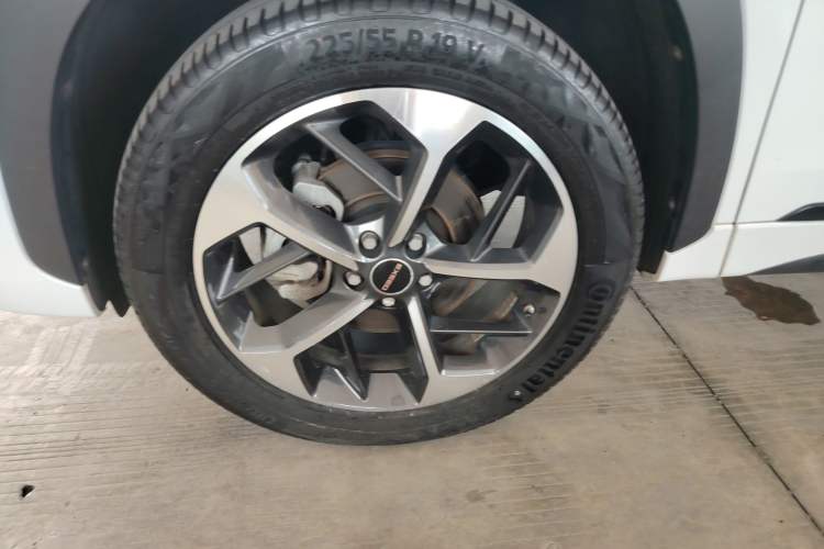 Used EXEED Zhuifeng 2021 Versailles Edition 1.6T DCT Starry Edition Left Front Wheel Hub
