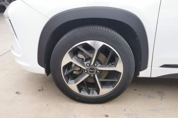 Used EXEED Zhuifeng 2021 Versailles Edition 1.6T DCT Starry Edition Left Front Wheel Hub