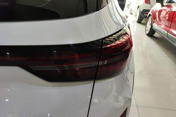 Used EXEED Zhuifeng 2021 1.6T DCT Verso Edition Right Rear Taillight