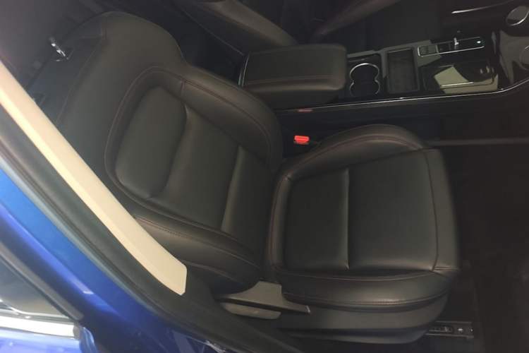 Used EXEED Zhuifeng 2022 Chasing the Waves Edition 1.5T CVT Wind-Chasing Edition Right Front Seat