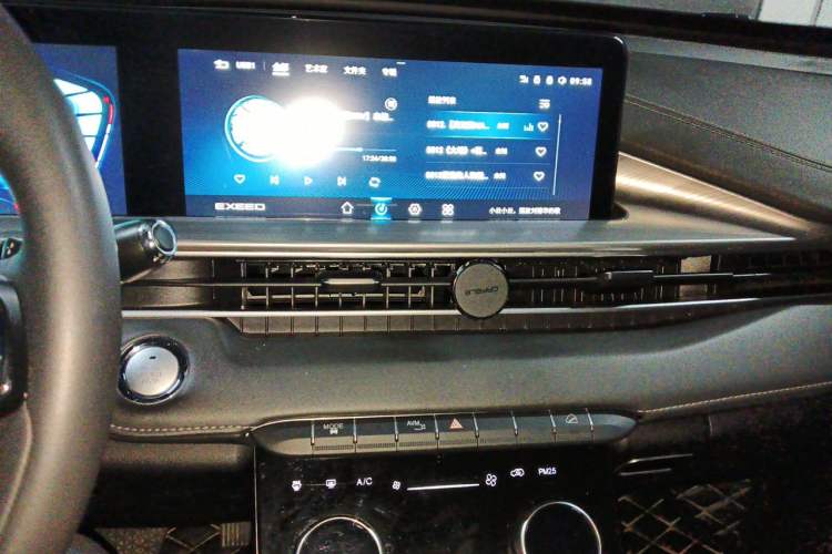 Used EXEED Zhuifeng 2022 Versailles 1.6T DCT "Chasing the Wind" Edition Audio And AC Panel
