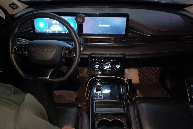 Used EXEED Zhuifeng 2022 Chasing the Waves Edition 1.5T CVT Wind-Chasing Edition Center Console
