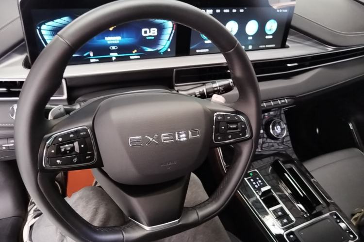 Used EXEED Zhuifeng 2022 Versailles 1.6T DCT "Chasing the Wind" Edition Center Console