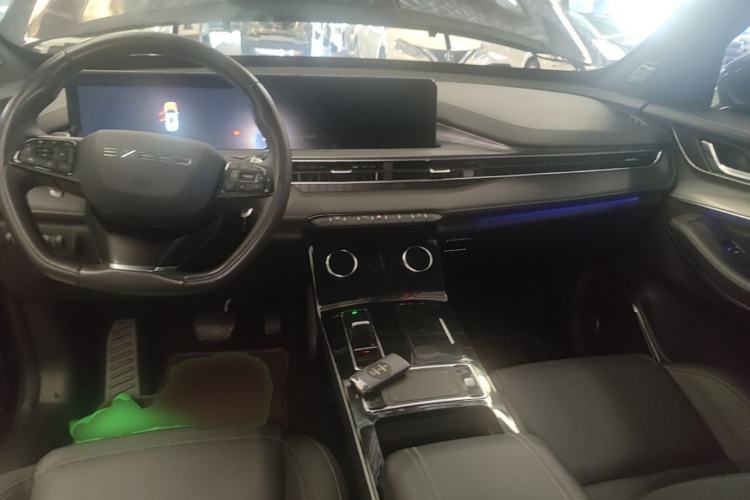 Used EXEED Zhuifeng 2022 Versailles 1.6T DCT "Chasing the Wind" Edition Center Console