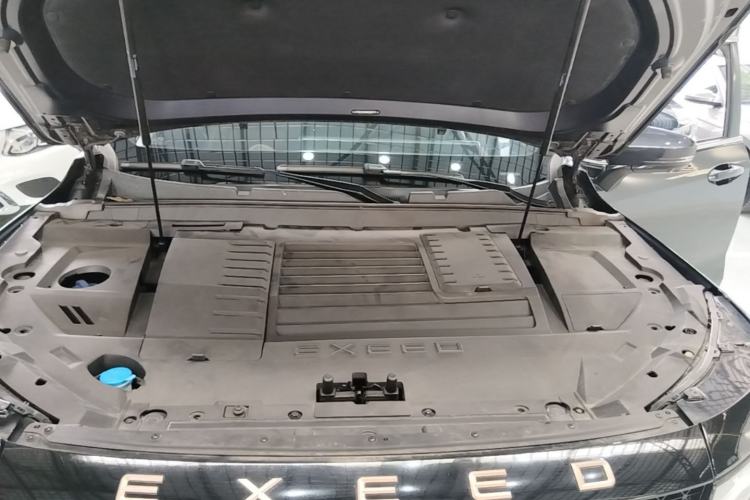 Used EXEED Zhuifeng 2022 Versailles 1.6T DCT "Chasing the Wind" Edition Engine Bay