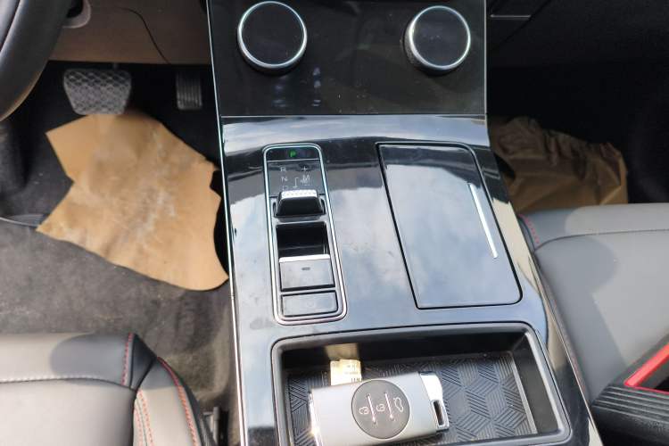 Used EXEED Zhuifeng 2022 Chasing the Waves Edition 1.5T CVT Wind-Chasing Edition Gear Lever
