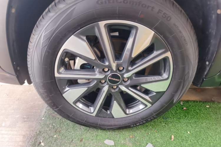 Used EXEED Zhuifeng 2022 Chasing the Waves Edition 1.5T CVT Rising Wind Version Left Front Wheel Hub