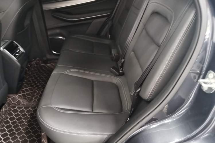 Used EXEED Zhuifeng 2022 Versailles 1.6T DCT "Chasing the Wind" Edition Left Rear Seat
