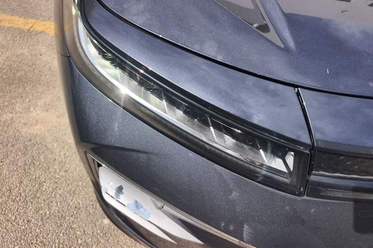 Used EXEED Zhuifeng 2022 Chasing the Waves Edition 1.5T CVT Wind-Chasing Edition Right Front Headlight