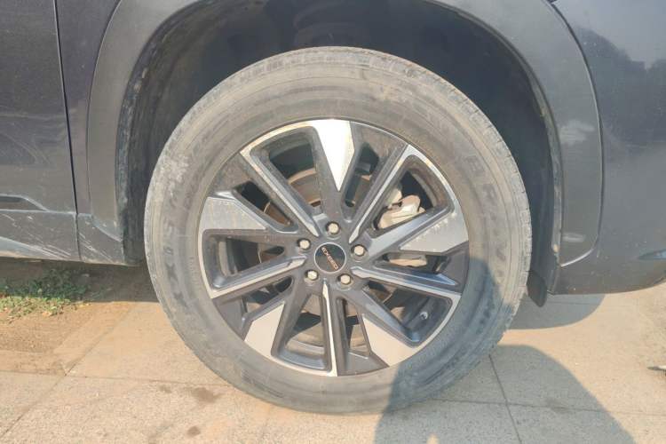 Used EXEED Zhuifeng 2022 Chasing the Waves Edition 1.5T CVT Rising Wind Version Right Front Wheel Hub