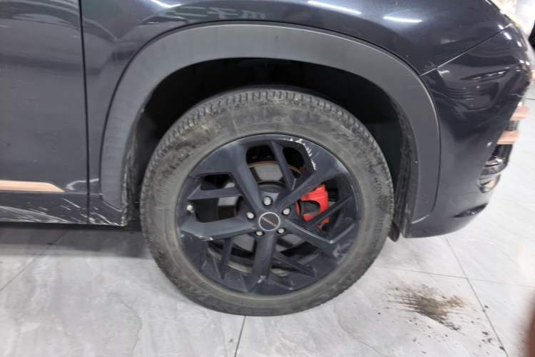 Used EXEED Zhuifeng 2022 1.6T DCT Goddess Edition Right Front Wheel Hub