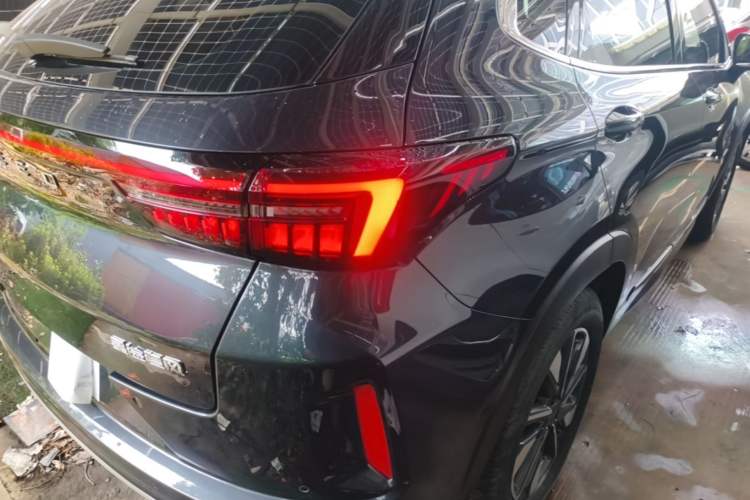 Used EXEED Zhuifeng 2022 Chasing the Waves Edition 1.5T CVT Rising Wind Version Right Rear Taillight
