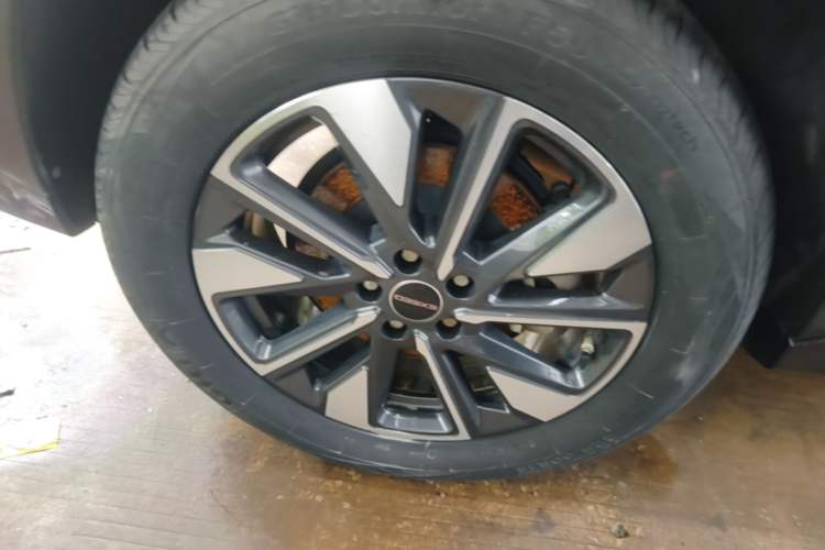 Used EXEED Zhuifeng 2022 Chasing the Waves Edition 1.5T CVT Rising Wind Version Right Rear Wheel Hub