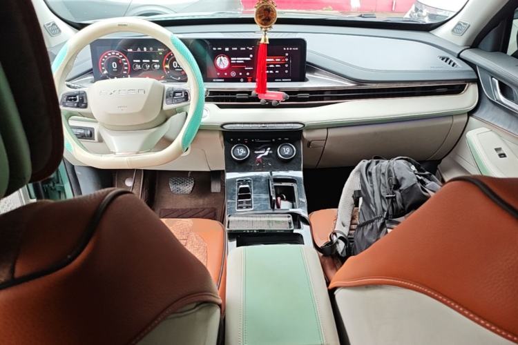 Used EXEED Zhuifeng 2022 1.5T CVT Goddess Edition Center Console