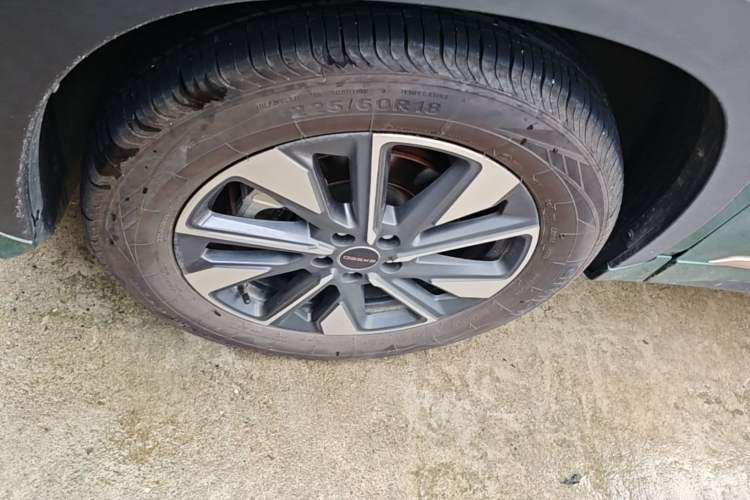 Used EXEED Zhuifeng 2022 1.5T CVT Goddess Edition Left Front Wheel Hub