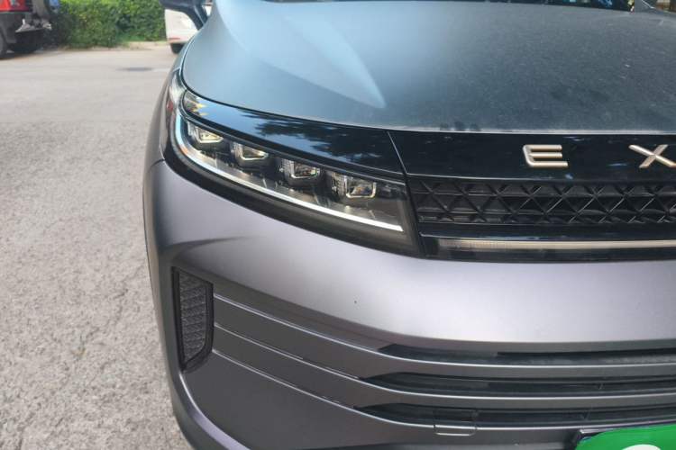 Used EXEED Zhuifeng 2022 Versailles 1.6T DCT "Chasing the Wind" Edition Right Front Headlight