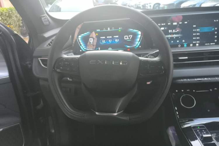 Used EXEED Zhuifeng 2022 Versailles 1.6T DCT "Chasing the Wind" Edition Steering Wheel