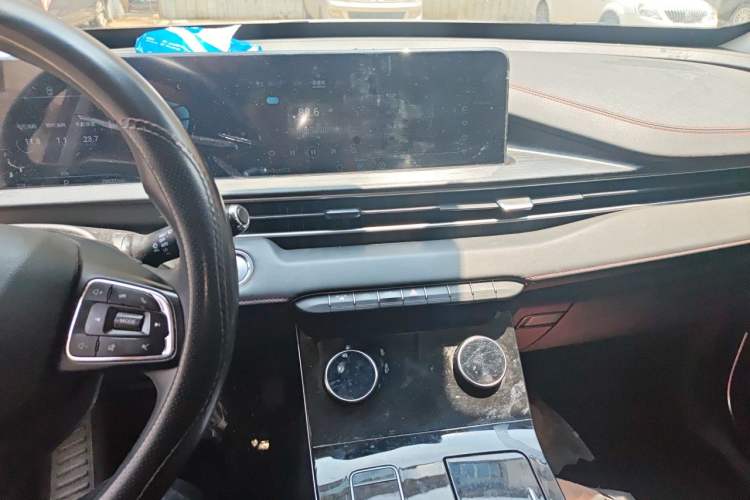 Used EXEED Zhuifeng 2022 Chasing the Waves Edition 1.5T CVT Rising Wind Version Audio And AC Panel