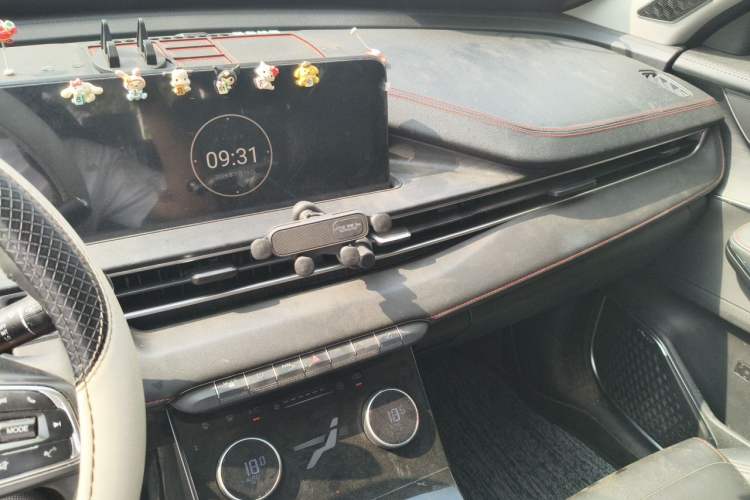 Used EXEED Zhuifeng 2022 Versailles Edition 1.6T DCT Yu Feng Xing Version Audio And AC Panel