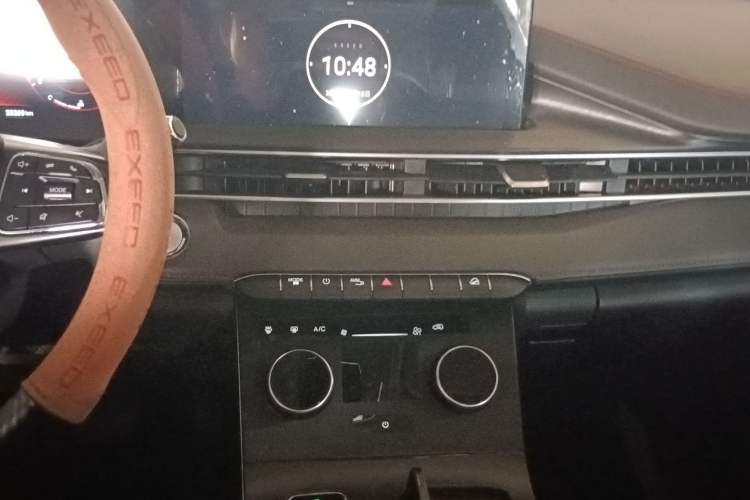 Used EXEED Zhuifeng 2022 Chasing the Waves Edition 1.5T CVT Wind-Chasing Edition Audio And AC Panel