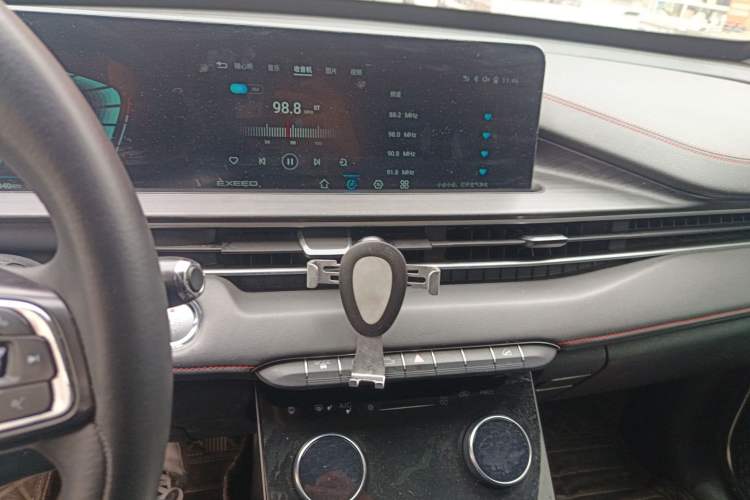 Used EXEED Zhuifeng 2022 Chasing the Waves Edition 1.5T CVT Rising Wind Version Audio And AC Panel