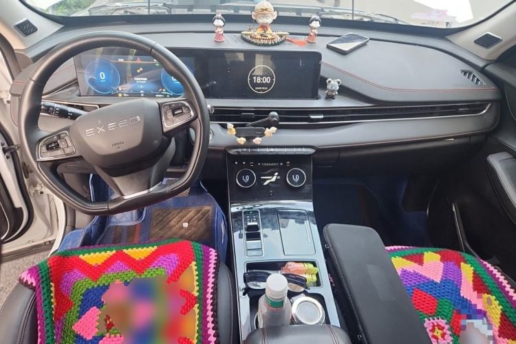 Used EXEED Zhuifeng 2022 Chasing the Waves Edition 1.5T CVT Good Things Peanut Edition Center Console