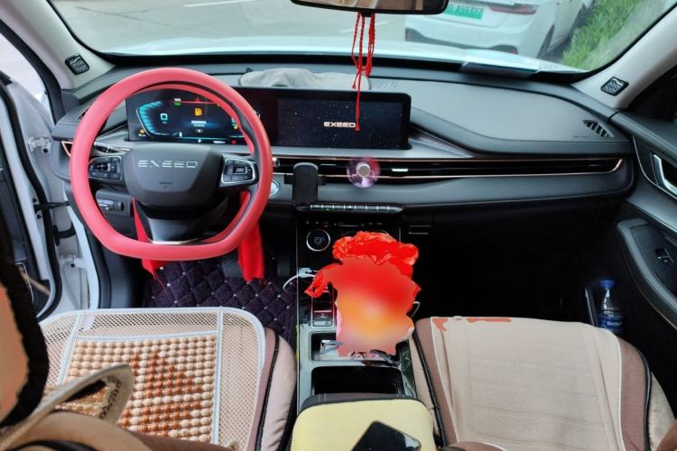 Used EXEED Zhuifeng 2022 Chasing the Waves Edition 1.5T CVT Wind-Chasing Edition Center Console
