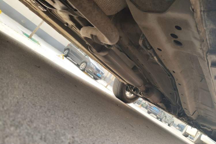 Used EXEED Zhuifeng 2022 Versailles Edition 1.6T DCT Yu Feng Xing Version Chassis Front Right