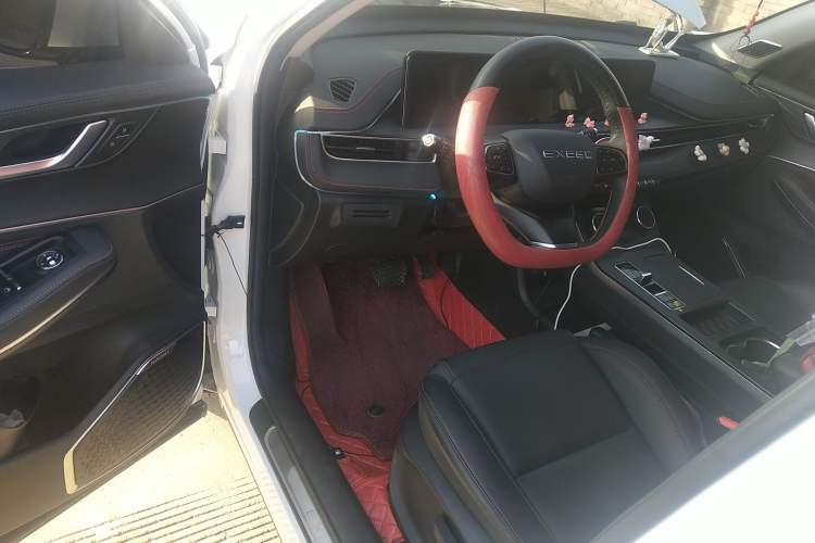 Used EXEED Zhuifeng 2022 Chasing the Waves Edition 1.5T CVT Good Things Peanut Edition Driver Seat