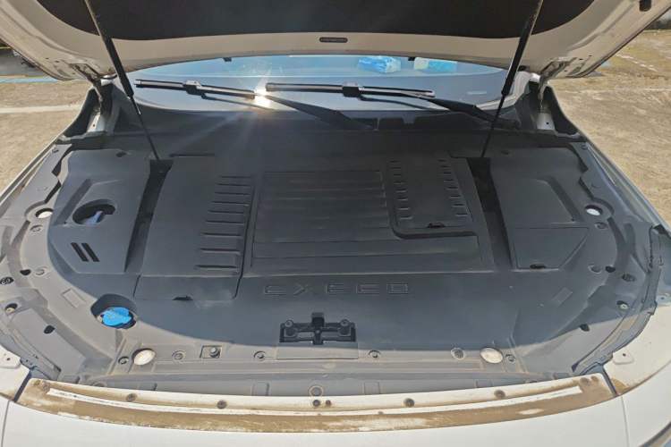 Used EXEED Zhuifeng 2022 Chasing the Waves Edition 1.5T CVT Rising Wind Version Engine Bay