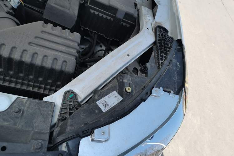 Used EXEED Zhuifeng 2022 Versailles Edition 1.6T DCT Yu Feng Xing Version Engine Bay Left