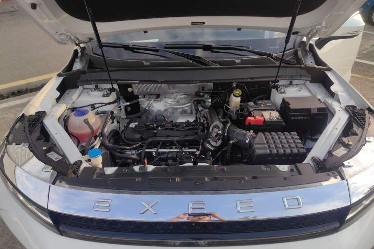Used EXEED Zhuifeng 2022 Chasing the Waves Edition 1.5T CVT Good Things Peanut Edition Engine Bay