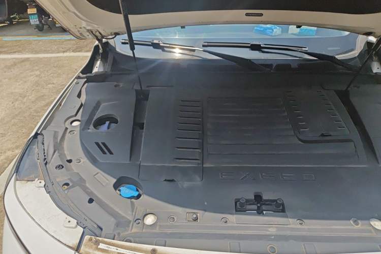 Used EXEED Zhuifeng 2022 Chasing the Waves Edition 1.5T CVT Rising Wind Version Engine Bay Right