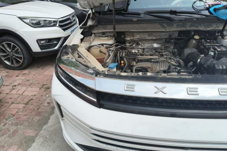 Used EXEED Zhuifeng 2022 Versailles Edition 1.6T DCT Yu Feng Xing Version Engine Bay Right