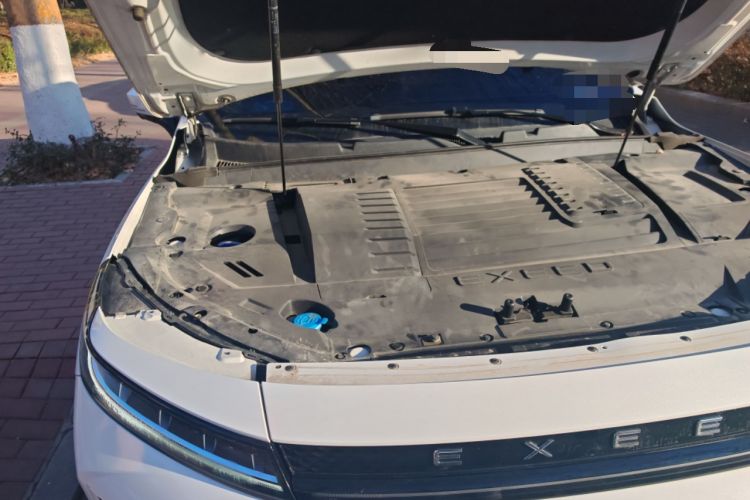 Used EXEED Zhuifeng 2022 Chasing the Waves Edition 1.5T CVT Wind-Chasing Edition Engine Bay Right