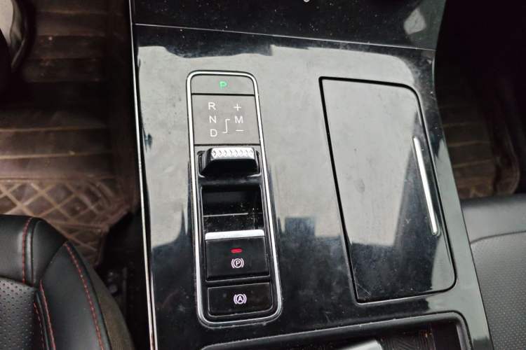 Used EXEED Zhuifeng 2022 Chasing the Waves Edition 1.5T CVT Rising Wind Version Gear Lever