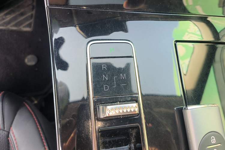 Used EXEED Zhuifeng 2022 Chasing the Waves Edition 1.5T CVT Rising Wind Version Gear Lever