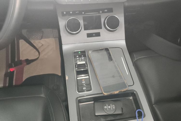 Used EXEED Zhuifeng 2022 Chasing the Waves Edition 1.5T CVT Good Things Peanut Edition Gear Lever